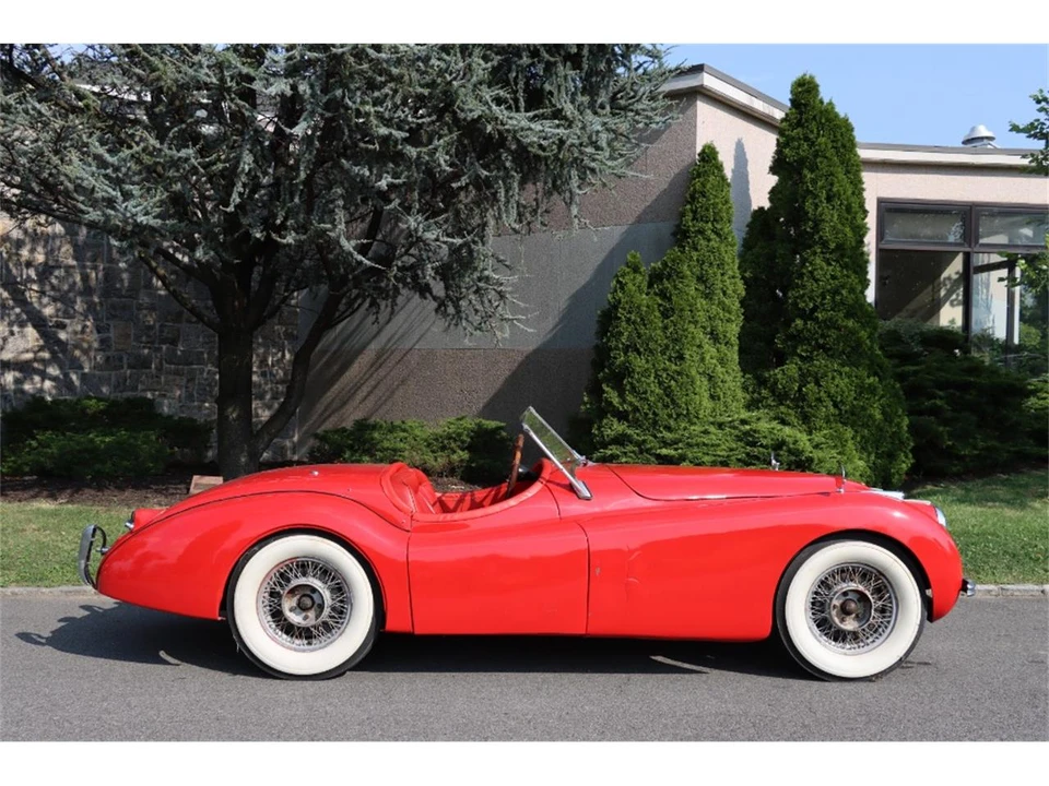 1952 Jaguar XK120 - Image 3 of 8