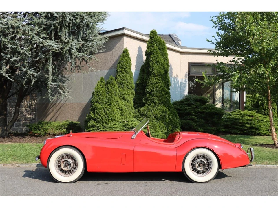 1952 Jaguar XK120 - Image 4 of 8