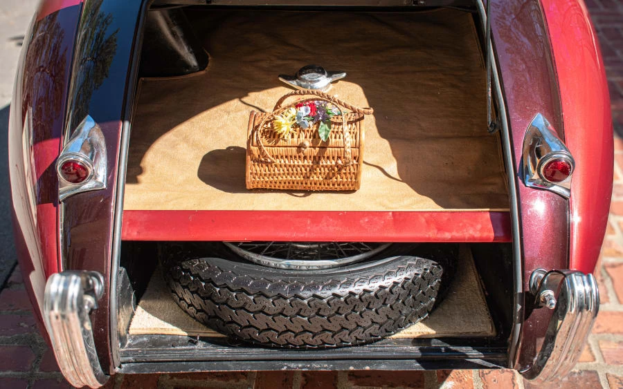 1952 Jaguar XK120 DHC Drophead - Image 12 of 13
