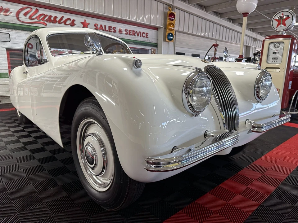 1952 Jaguar XK120 FHC Coupe - Image 28 of 31