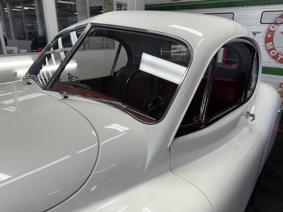 1952 Jaguar XK120 FHC Coupe - Image 19 of 31