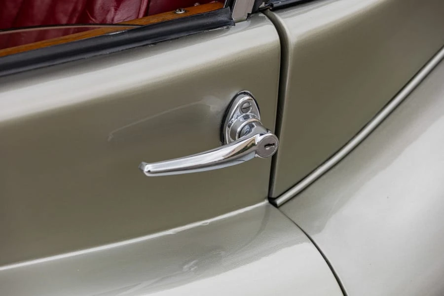 1952 Jaguar XK120 FHC Coupe - Image 15 of 31