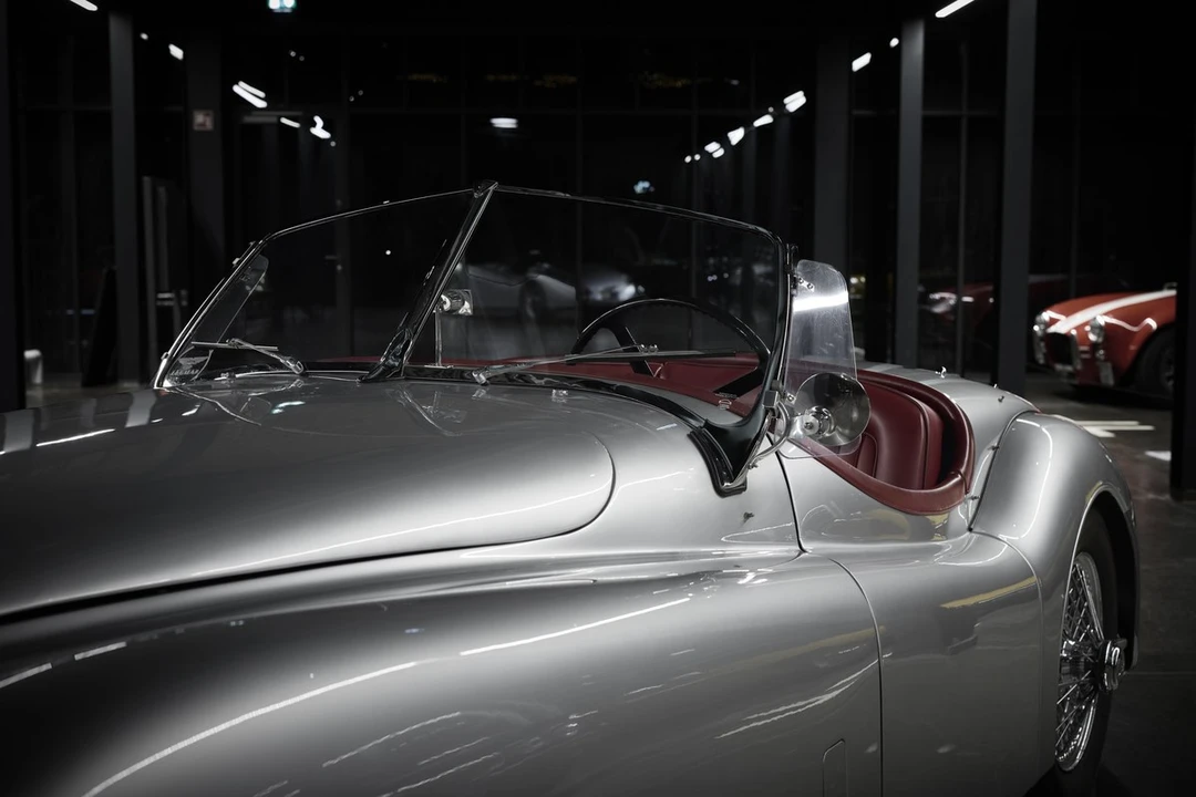 1952 Jaguar XK120 OTS Roadster - Image 18 of 30