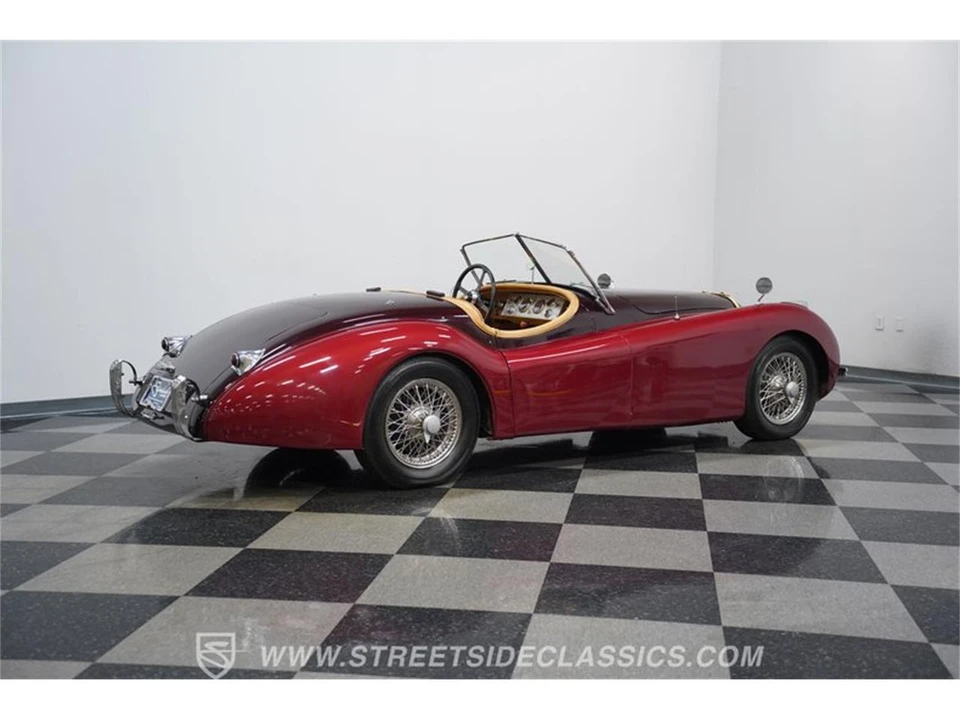 1952 Jaguar XK120 - Image 11 of 31
