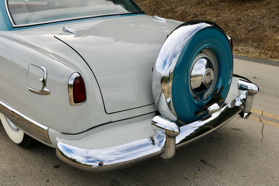 1952 Kaiser - Image 4 of 31