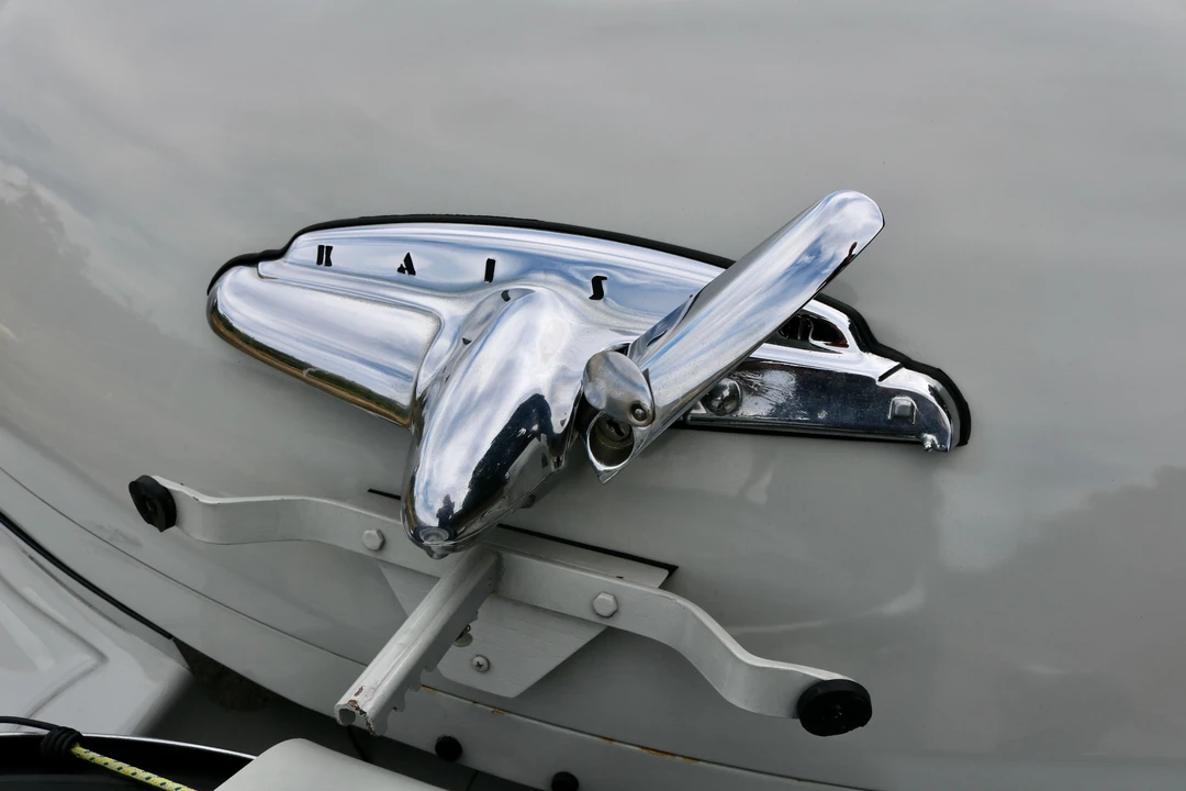 1952 Kaiser - Image 14 of 31