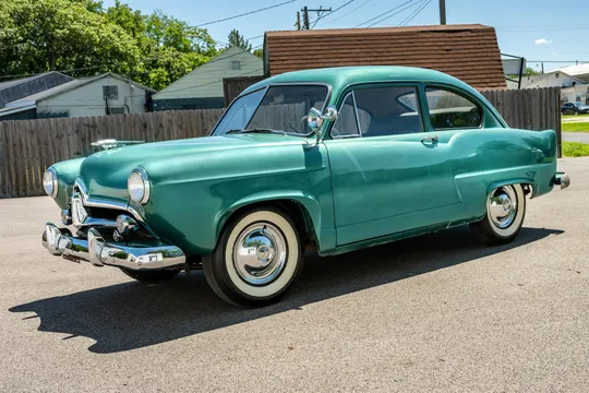 1952 Kaiser Henry J