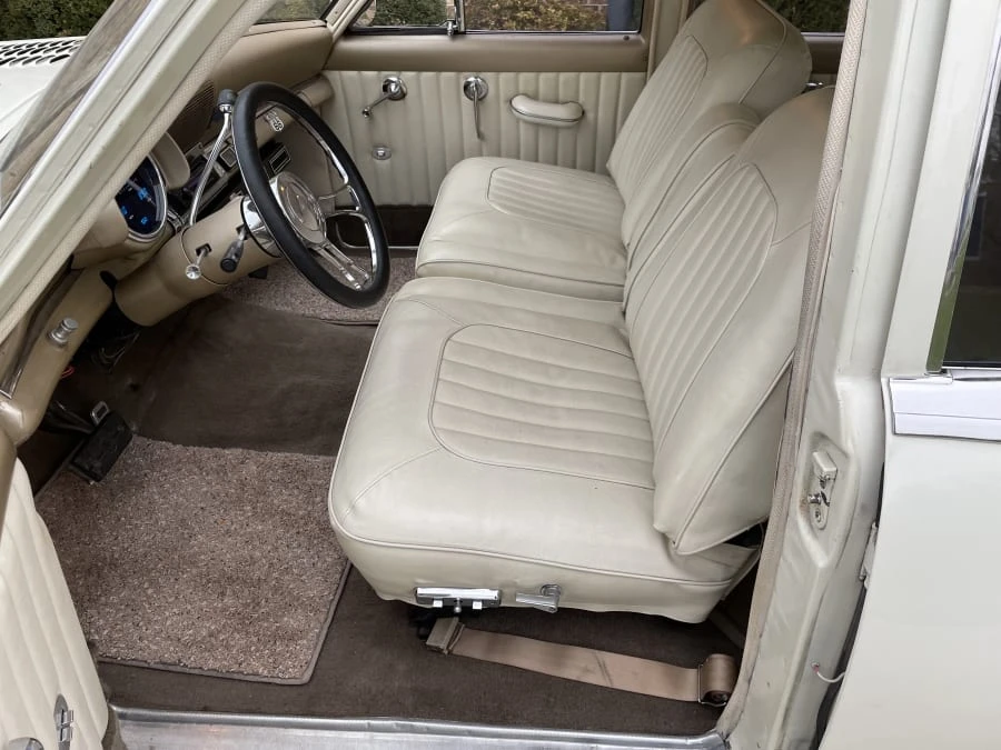 1952 Kaiser - Image 10 of 21