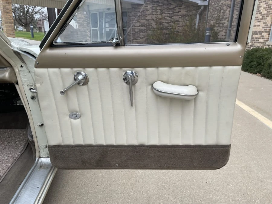1952 Kaiser - Image 16 of 21