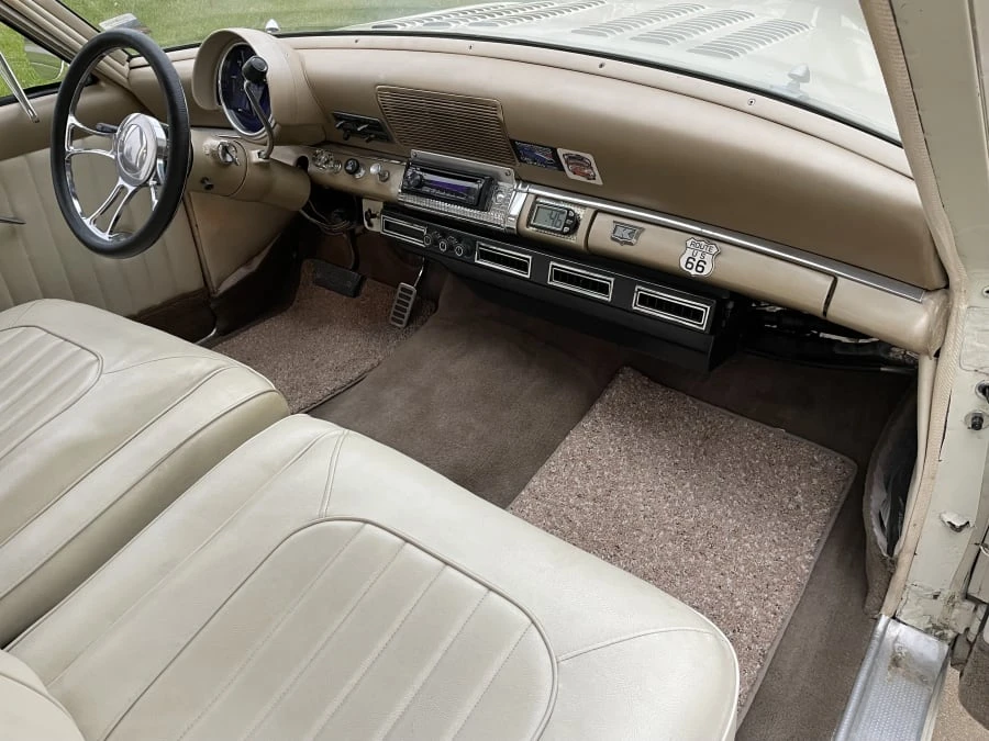 1952 Kaiser - Image 18 of 21