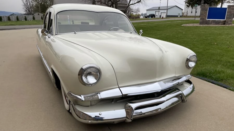 1952 Kaiser - Image 9 of 21