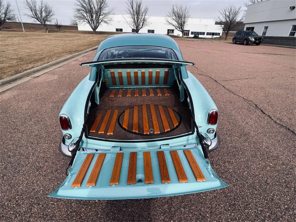 1952 Kaiser - Image 28 of 31