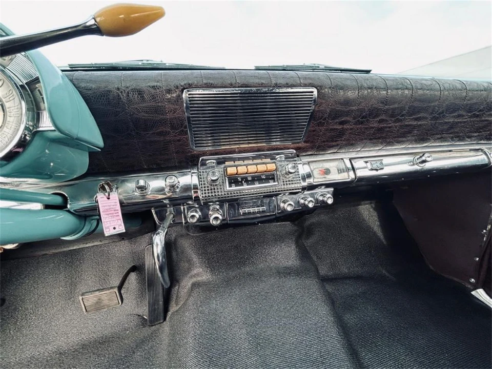 1952 Kaiser - Image 15 of 31