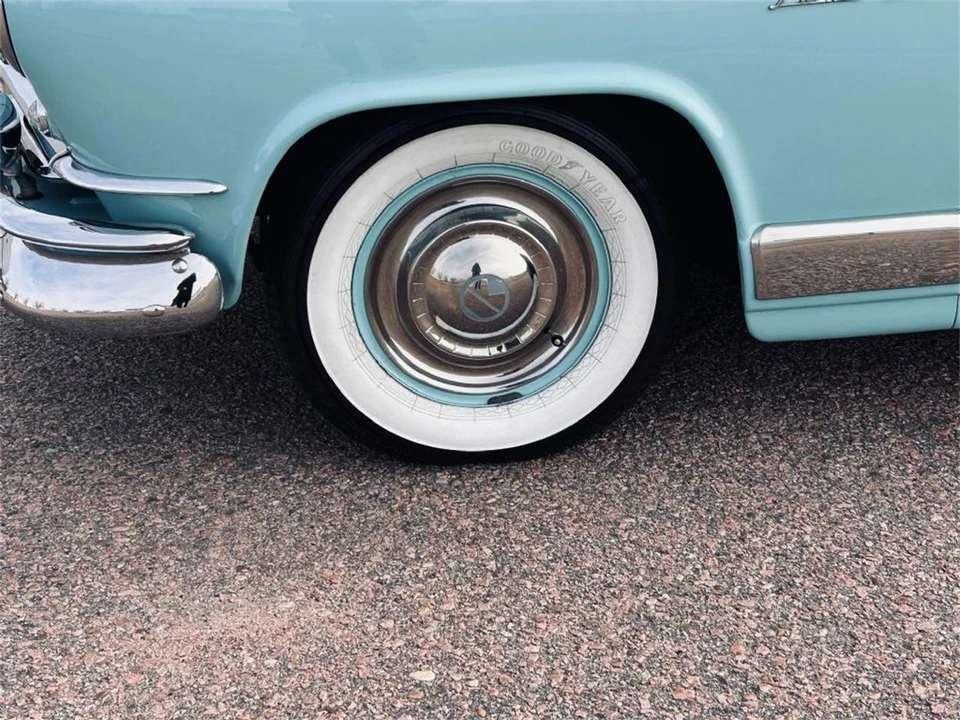 1952 Kaiser - Image 3 of 31