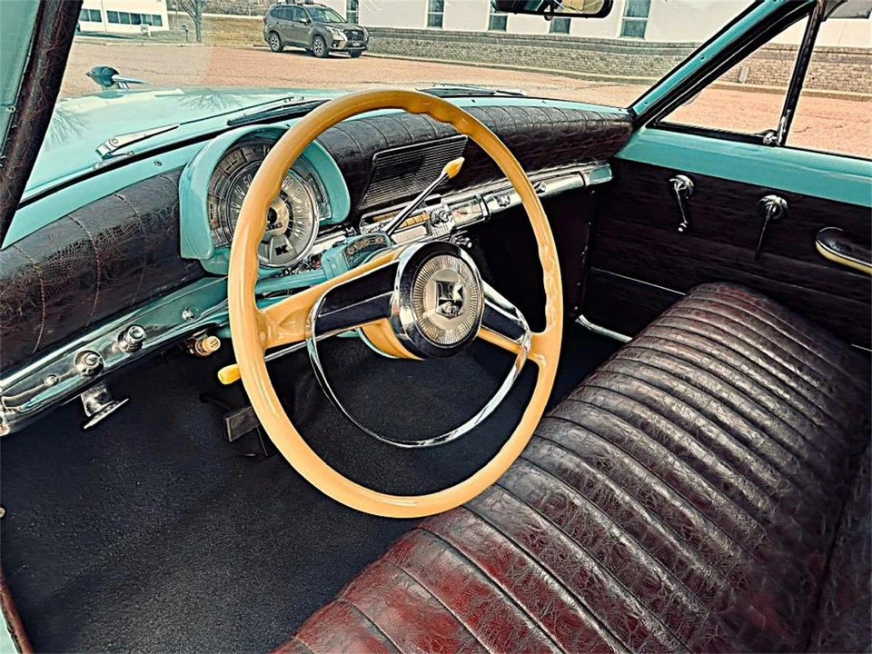 1952 Kaiser - Image 12 of 31