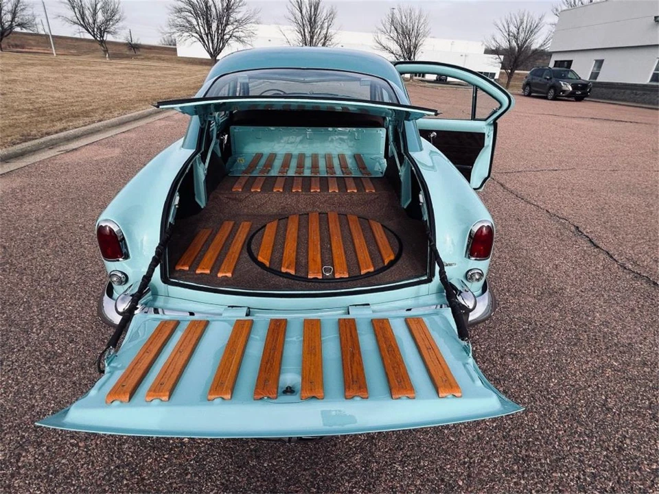 1952 Kaiser - Image 30 of 31