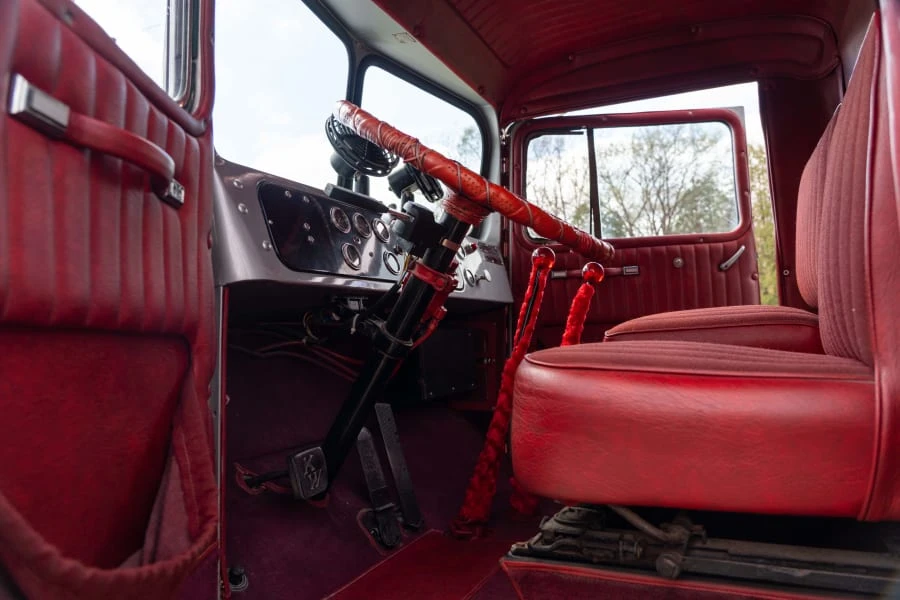 1952 Kenworth - Image 28 of 31
