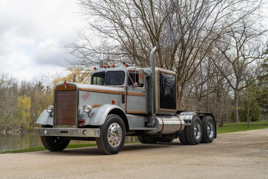 1952 Kenworth - Image 21 of 31