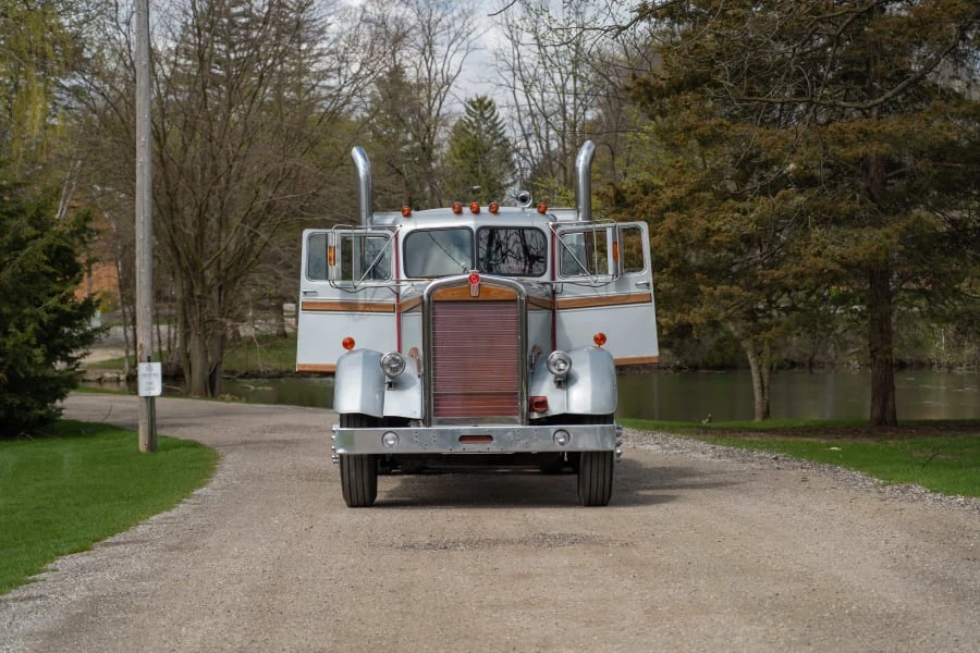 1952 Kenworth - Image 15 of 31