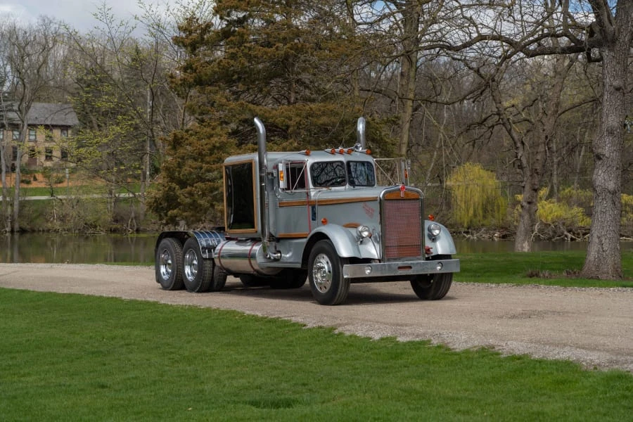 1952 Kenworth - Image 7 of 31