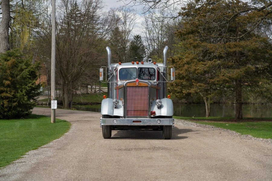 1952 Kenworth - Image 10 of 31