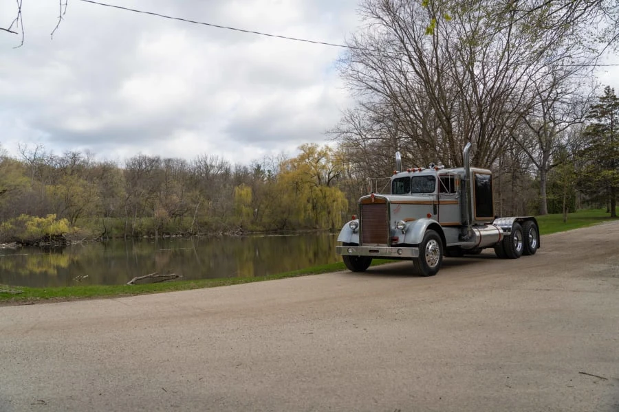 1952 Kenworth - Image 24 of 31
