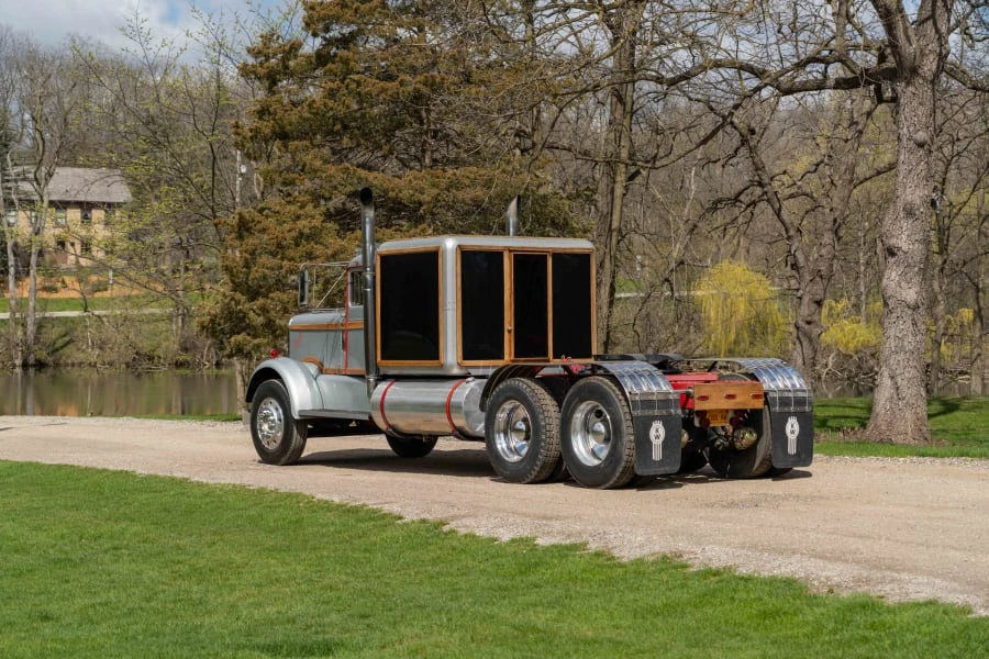 1952 Kenworth - Image 5 of 31