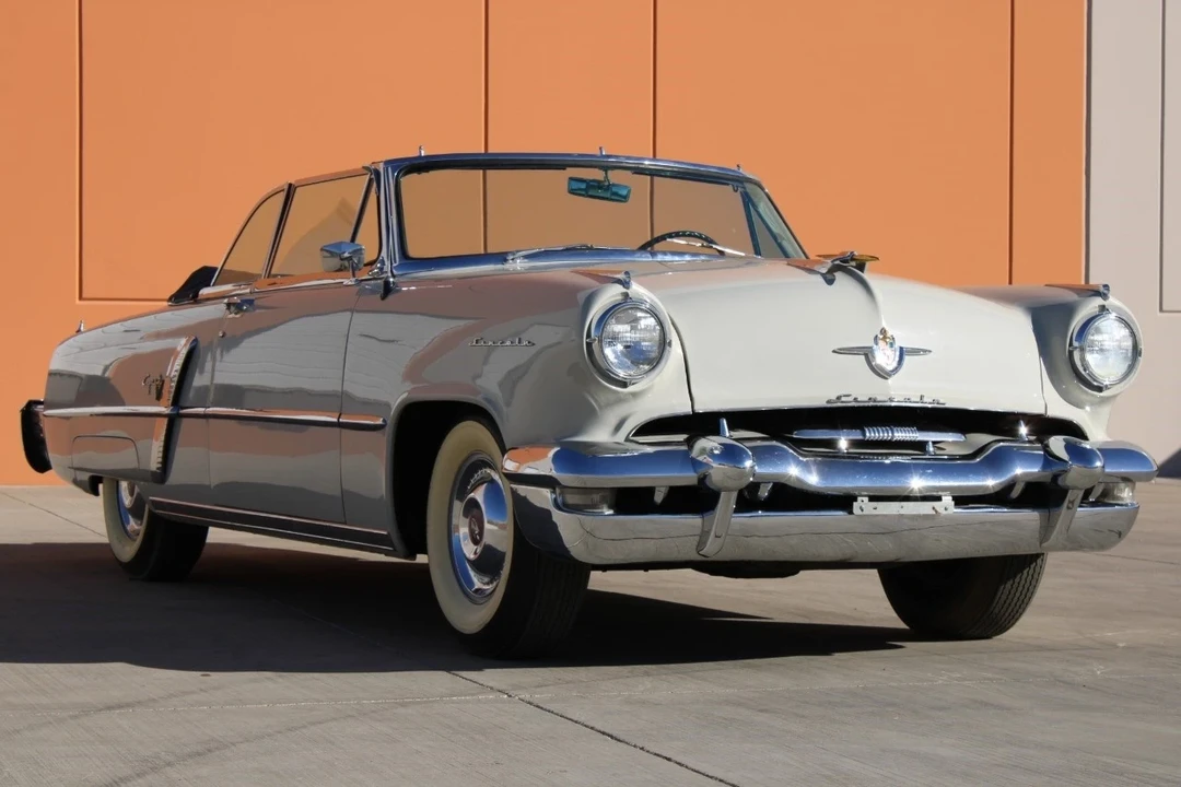 1952 Lincoln Capri - Image 8 of 12