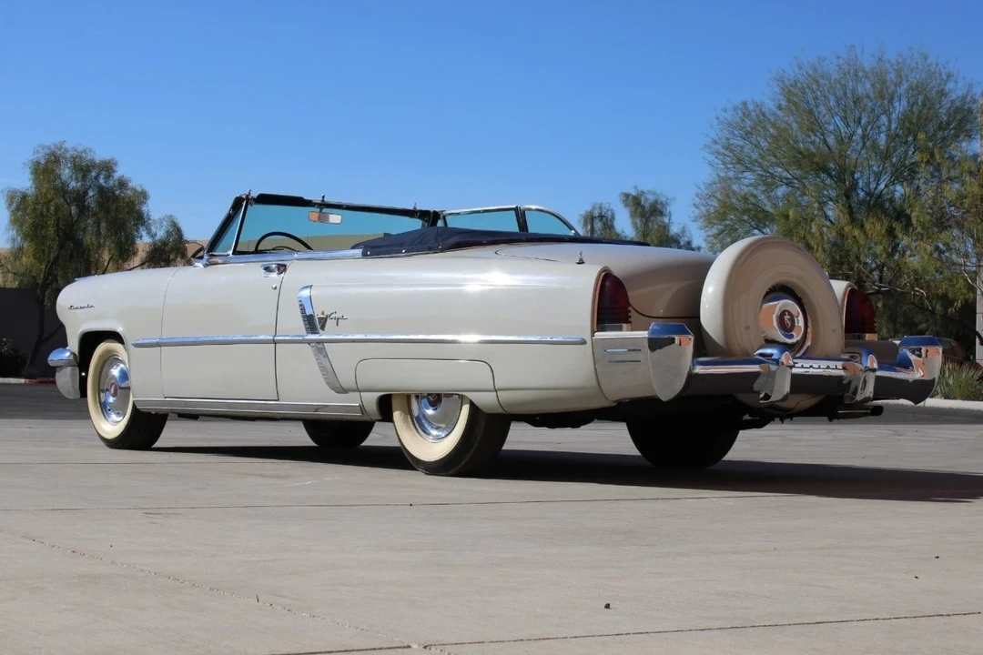 1952 Lincoln Capri - Image 18 of 21