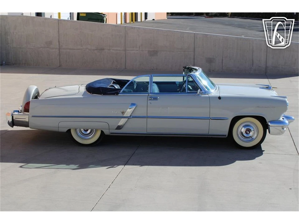 1952 Lincoln Capri - Image 13 of 31