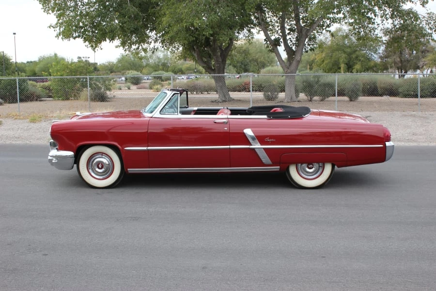 1952 Lincoln Capri - Image 2 of 11