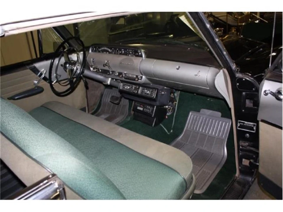 1952 Lincoln Cosmopolitan - Image 7 of 21