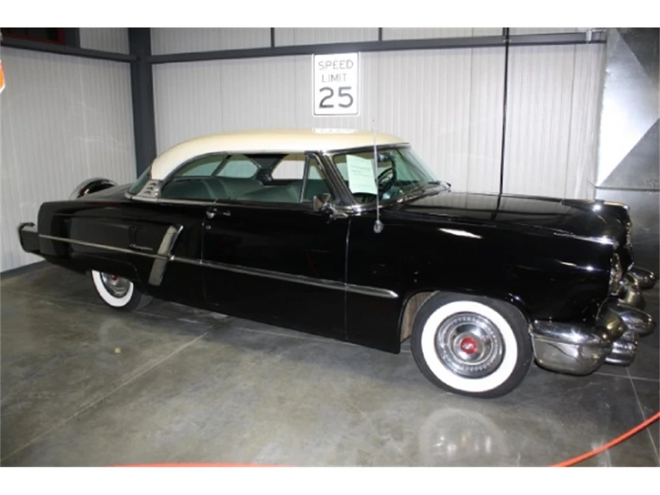 1952 Lincoln Cosmopolitan - Image 11 of 21