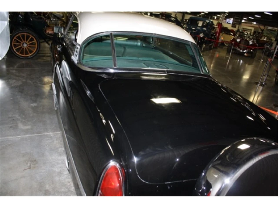 1952 Lincoln Cosmopolitan - Image 16 of 21