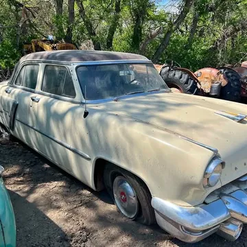 1952 Lincoln Cosmopolitan
