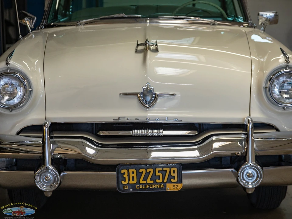 1952 Lincoln Cosmopolitan - Image 16 of 21