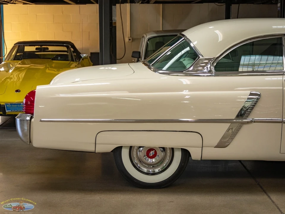 1952 Lincoln Cosmopolitan - Image 2 of 21
