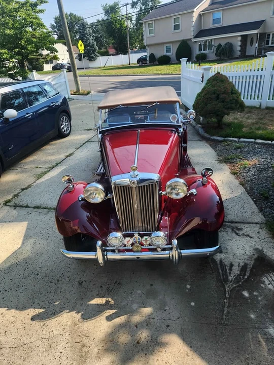 1952 Oldsmobile - Image 2 of 20