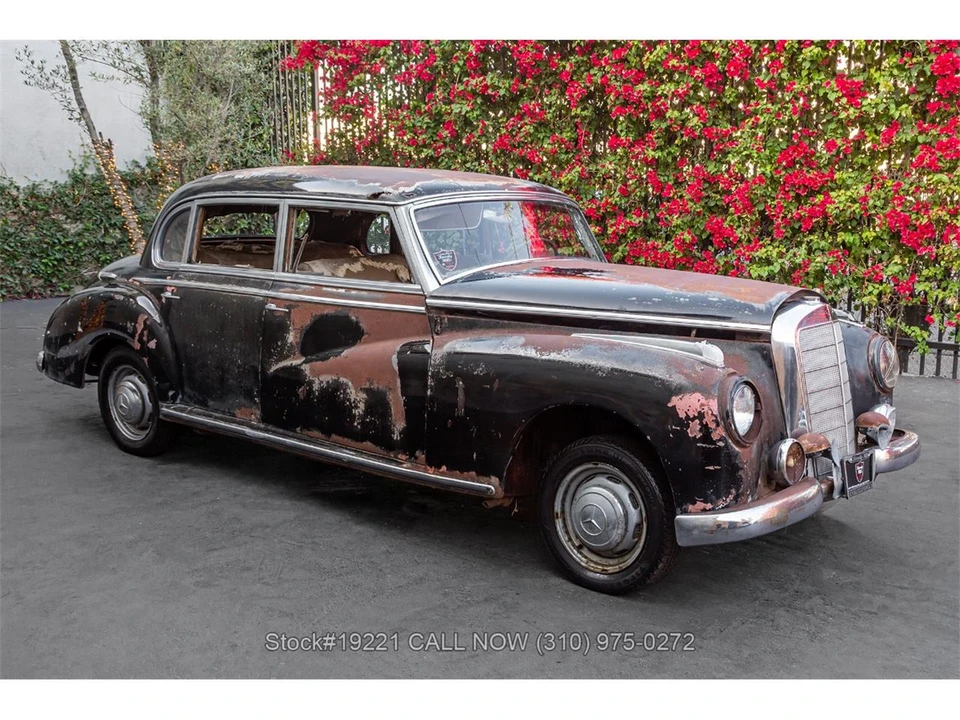 1952 Mercedes-Benz W186 & W189 Adenauer - Image 2 of 31