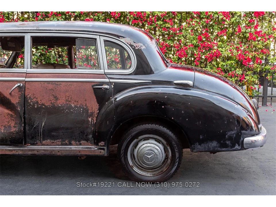 1952 Mercedes-Benz W186 & W189 Adenauer - Image 12 of 31