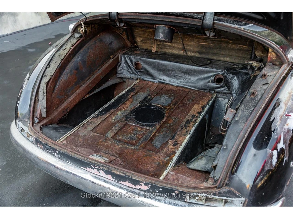 1952 Mercedes-Benz W186 & W189 Adenauer - Image 24 of 31