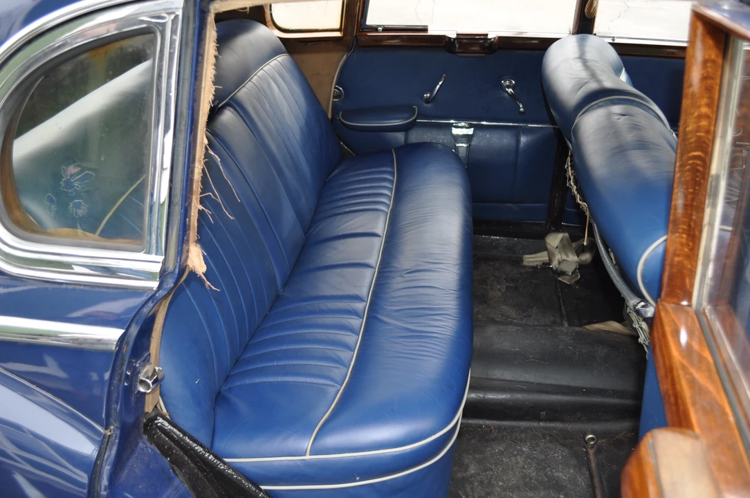 1952 Mercedes-Benz W186 & W189 Adenauer - Image 18 of 31