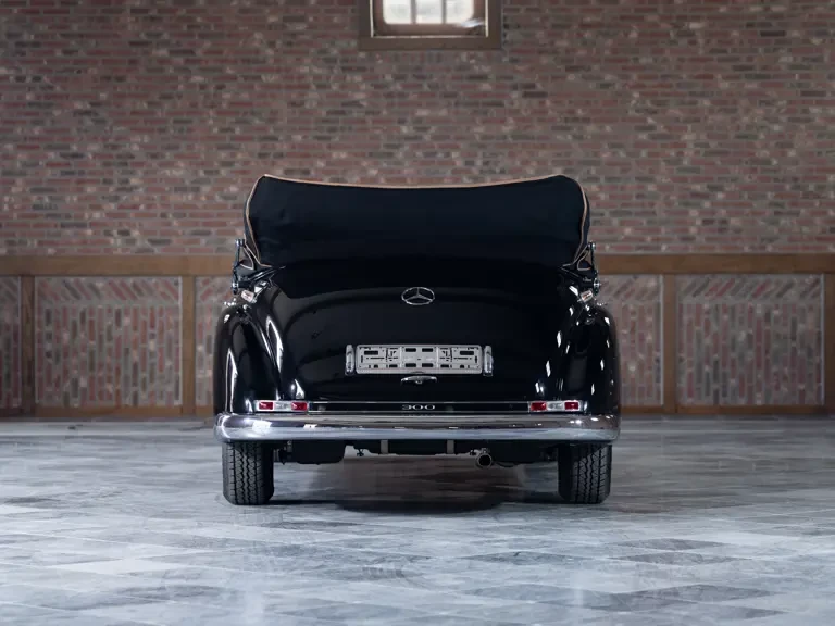 1952 Mercedes-Benz W186 & W189 Adenauer - Image 9 of 31