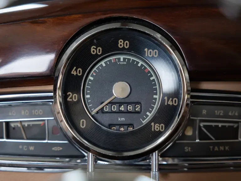1952 Mercedes-Benz W186 & W189 Adenauer - Image 12 of 31