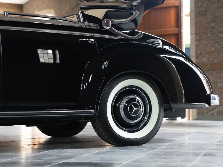 1952 Mercedes-Benz W186 & W189 Adenauer - Image 29 of 31