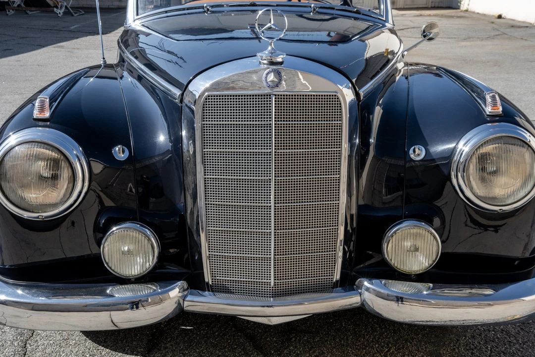 1952 Mercedes-Benz W186 & W189 Adenauer - Image 15 of 31