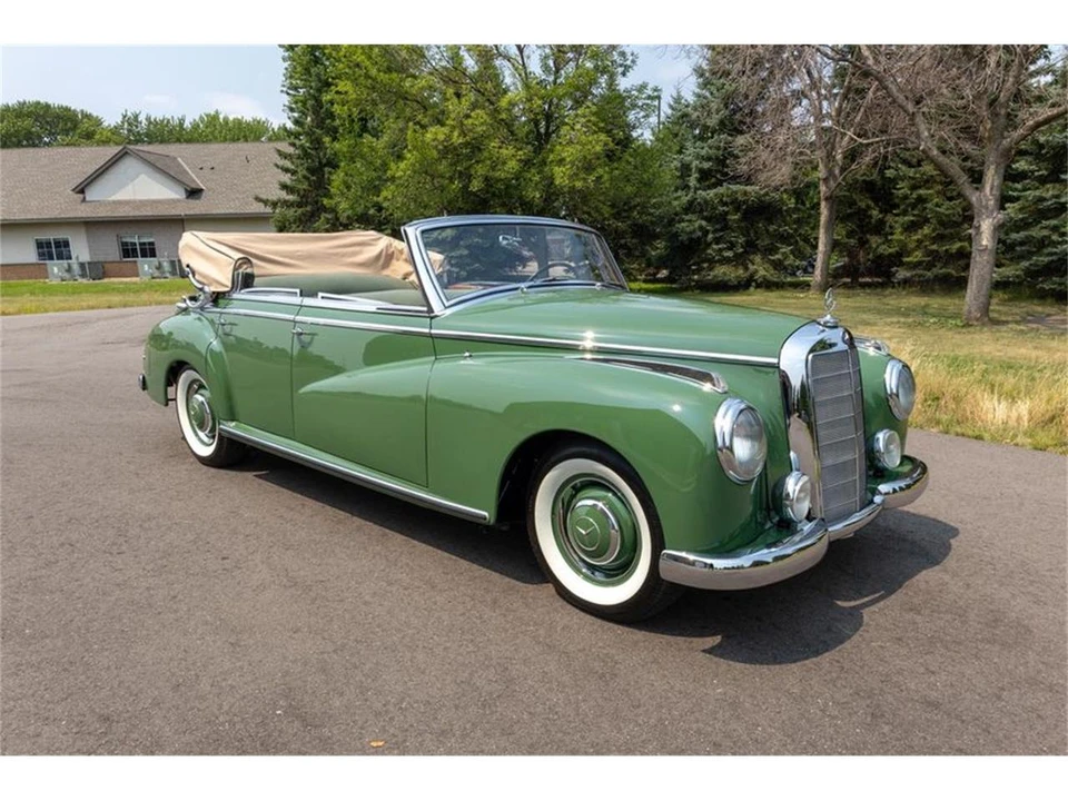 1952 Mercedes-Benz W186 & W189 Adenauer - Image 3 of 4