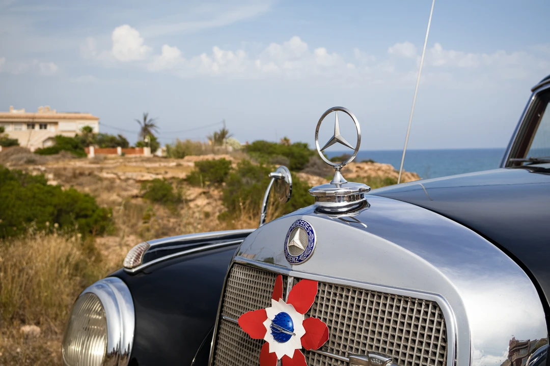 1952 Mercedes-Benz W186 & W189 Adenauer - Image 12 of 31