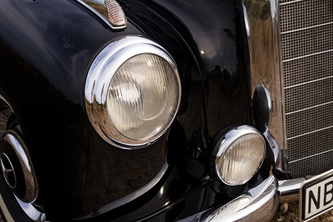 1952 Mercedes-Benz W186 & W189 Adenauer - Image 28 of 31