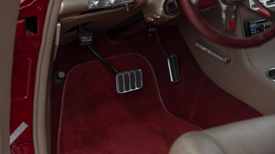 1952 Oldsmobile 88 - Image 16 of 25